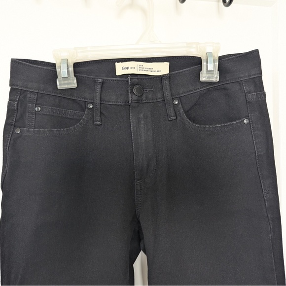 Gap Jeans - Picture 2 of 3